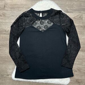Torrid Womens Top Size Medium Black Long Sleeve Lace Keyhole Tshirt